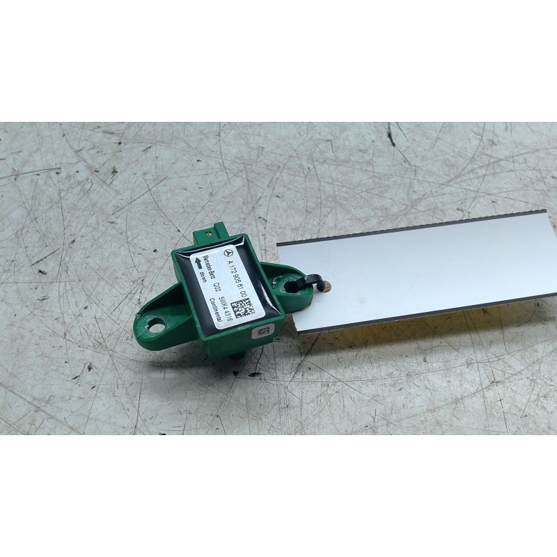 Recambio de sensor impacto lateral para mercedes-benz clase c t-model (s204) c 220 cdi (204.202) referencia OEM IAM A1729056100 