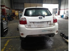 toyota auris (_e15_) del año 2011