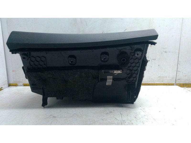 Recambio de guantera para mercedes-benz clase c t-model (s204) c 220 cdi (204.202) referencia OEM IAM A2046803391  