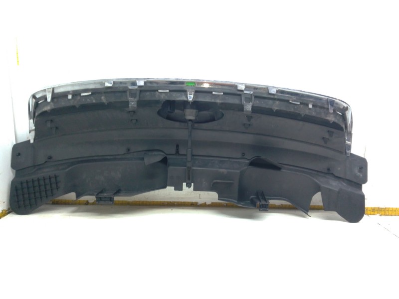 Recambio de rejilla delantera para ford kuga i 2.0 tdci 4x4 referencia OEM IAM 8V41R7081A  