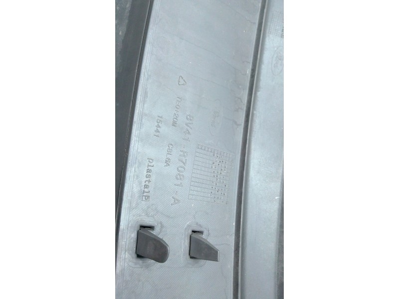 Recambio de rejilla delantera para ford kuga i 2.0 tdci 4x4 referencia OEM IAM 8V41R7081A  
