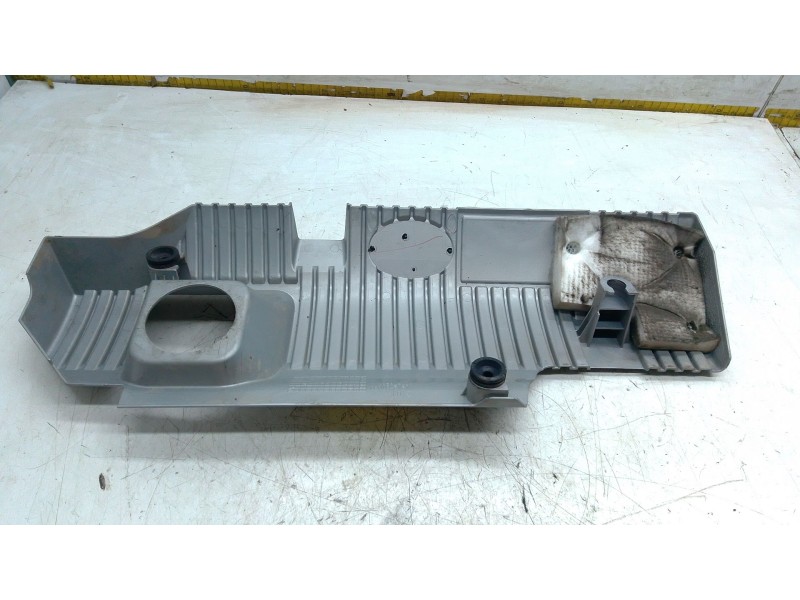 Recambio de tapa motor para toyota auris (_e15_) 1.8 hybrid (zwe150_) referencia OEM IAM   