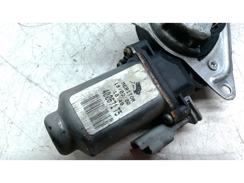 Recambio de elevalunas delantero izquierdo para citroën saxo (s0, s1) 1.1 x, sx referencia OEM IAM 400671T5  