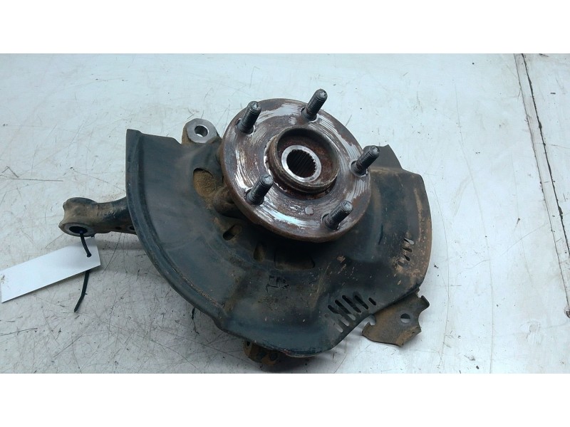 Recambio de mangueta delantera derecha para toyota auris (_e15_) 1.8 hybrid (zwe150_) referencia OEM IAM   