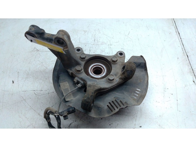 Recambio de mangueta delantera izquierda para toyota auris (_e15_) 1.8 hybrid (zwe150_) referencia OEM IAM   