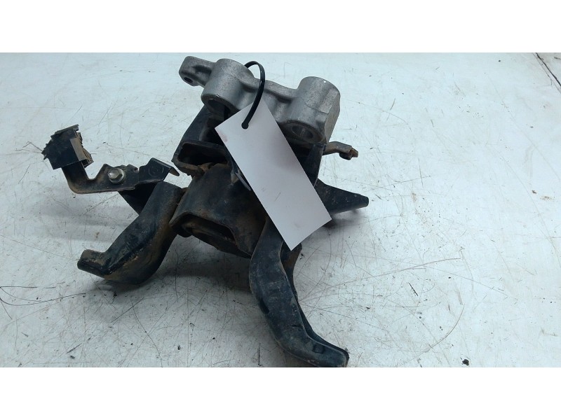 Recambio de soporte motor para toyota auris (_e15_) 1.8 hybrid (zwe150_) referencia OEM IAM 60  