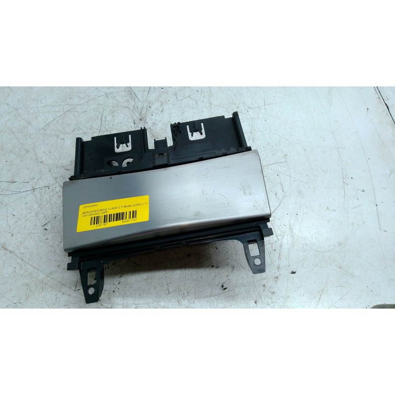 Recambio de cenicero para mercedes-benz clase c t-model (s204) c 220 cdi (204.202) referencia OEM IAM A2046800179  
