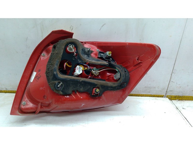 Recambio de piloto trasero izquierdo para toyota auris (_e15_) 1.8 hybrid (zwe150_) referencia OEM IAM 8156102540  