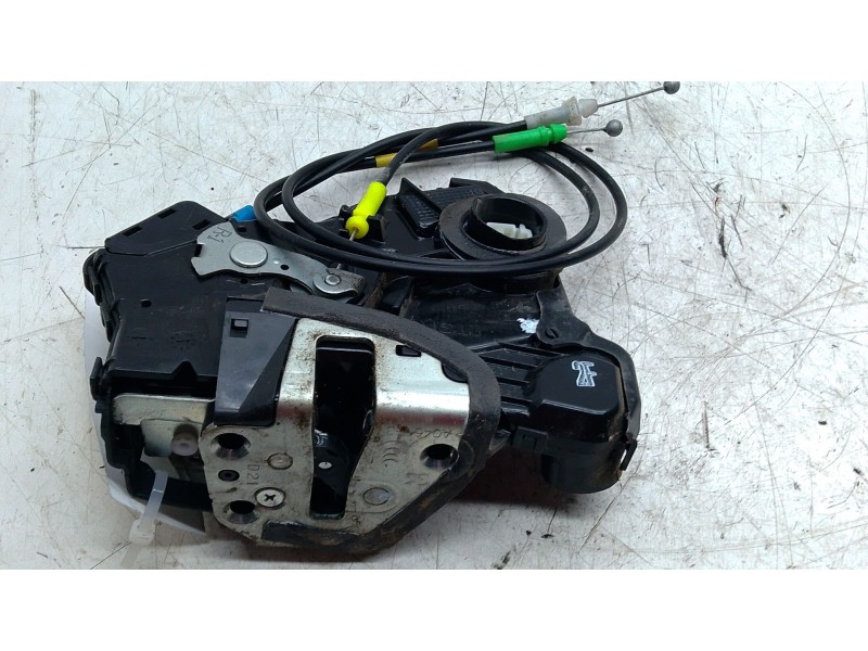 Recambio de cerradura puerta delantera derecha para toyota auris (_e15_) 1.8 hybrid (zwe150_) referencia OEM IAM A046693  
