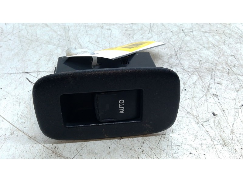Recambio de mando elevalunas trasero izquierdo para toyota auris (_e15_) 1.8 hybrid (zwe150_) referencia OEM IAM 848100D030  
