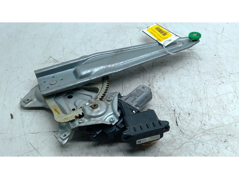 Recambio de elevalunas trasero izquierdo para toyota auris (_e15_) 1.8 hybrid (zwe150_) referencia OEM IAM 857100D100  