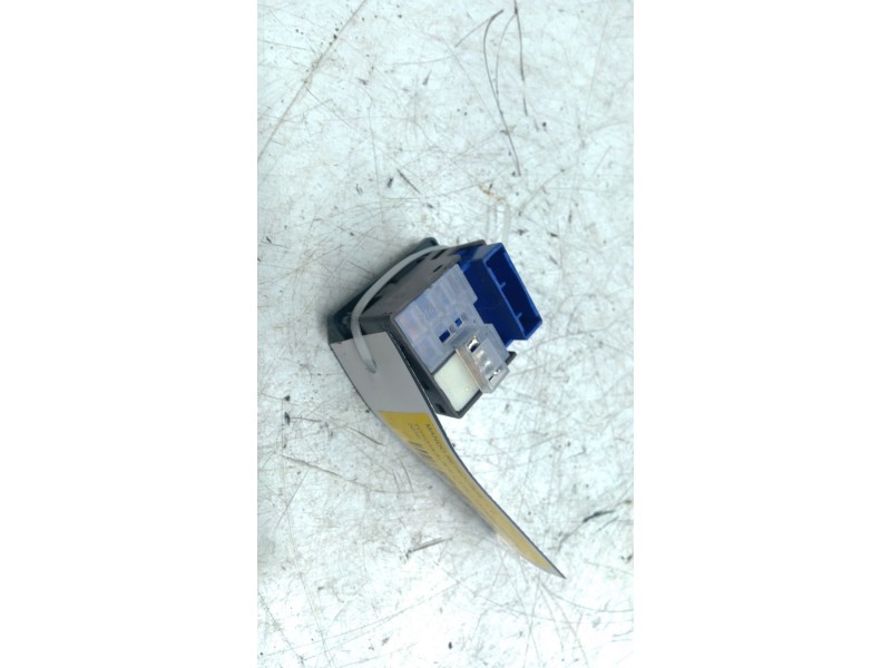 Recambio de mando retrovisor para toyota auris (_e15_) 1.8 hybrid (zwe150_) referencia OEM IAM 848700F010  