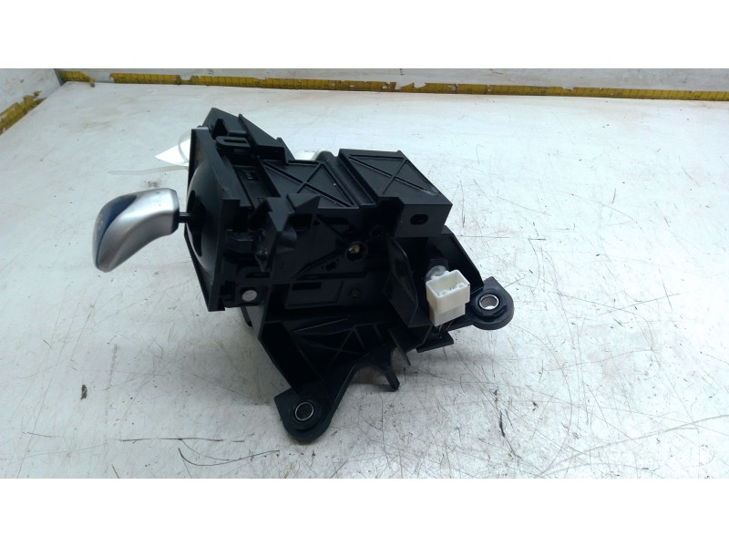 Recambio de palanca cambio para toyota auris (_e15_) 1.8 hybrid (zwe150_) referencia OEM IAM 3355012D80  