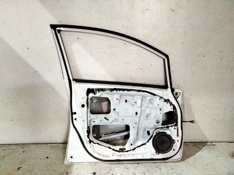 Recambio de puerta delantera izquierda para toyota auris (_e15_) 1.8 hybrid (zwe150_) referencia OEM IAM   