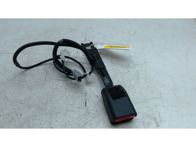 Recambio de enganche delantero izquierdo para toyota auris (_e15_) 1.8 hybrid (zwe150_) referencia OEM IAM   