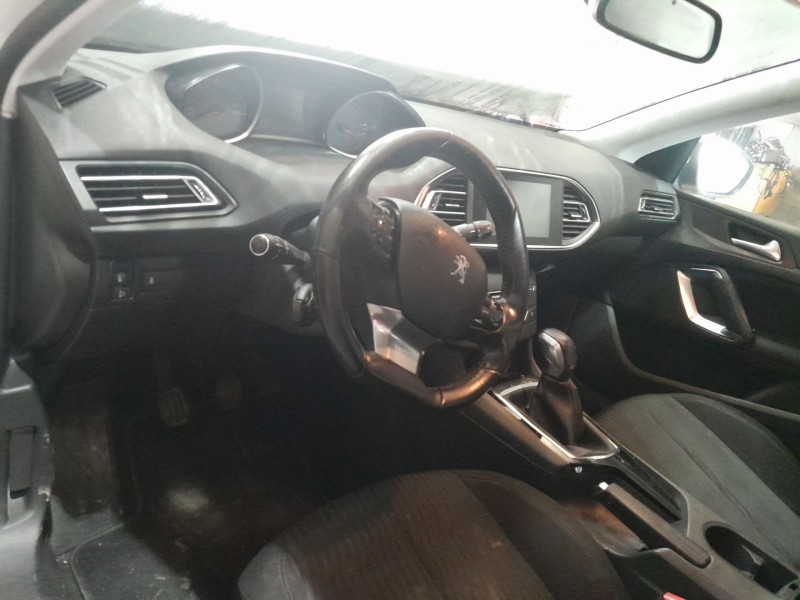 peugeot 308 ii (lb_, lp_, lw_, lh_, l3_) del año 2015