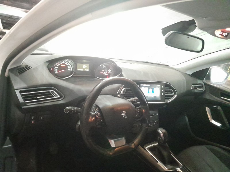 peugeot 308 ii (lb_, lp_, lw_, lh_, l3_) del año 2015