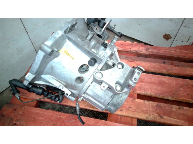 Recambio de caja cambios para peugeot 308 ii (lb_, lp_, lw_, lh_, l3_) 1.6 hdi referencia OEM IAM 20ET04  