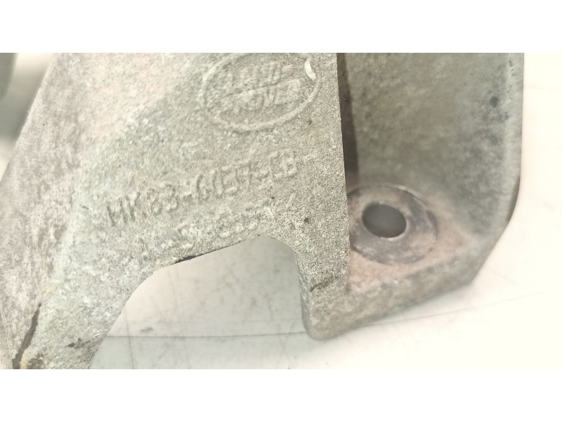 Recambio de soporte motor derecho superior para jaguar f-pace (x761) 3.0 scv6 awd referencia OEM IAM HK836037-CB  