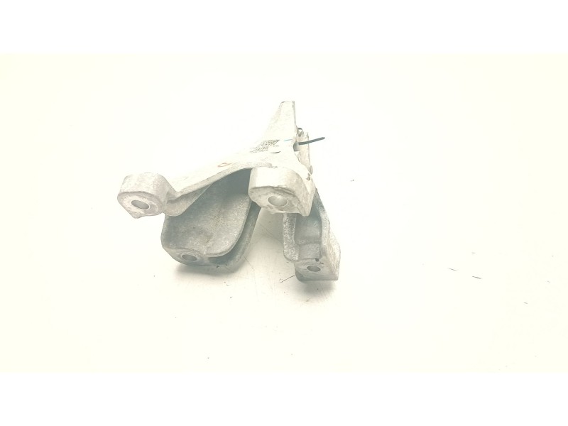 Recambio de soporte motor derecho superior para jaguar f-pace (x761) 3.0 scv6 awd referencia OEM IAM HK836037-CB  