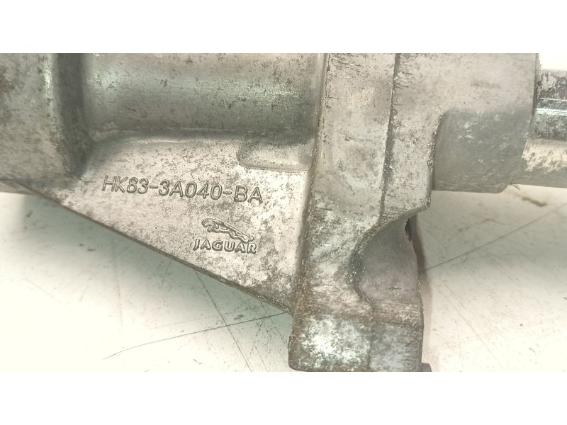 Recambio de soporte del diferencial para jaguar f-pace (x761) 3.0 scv6 awd referencia OEM IAM HK833A040-BA  