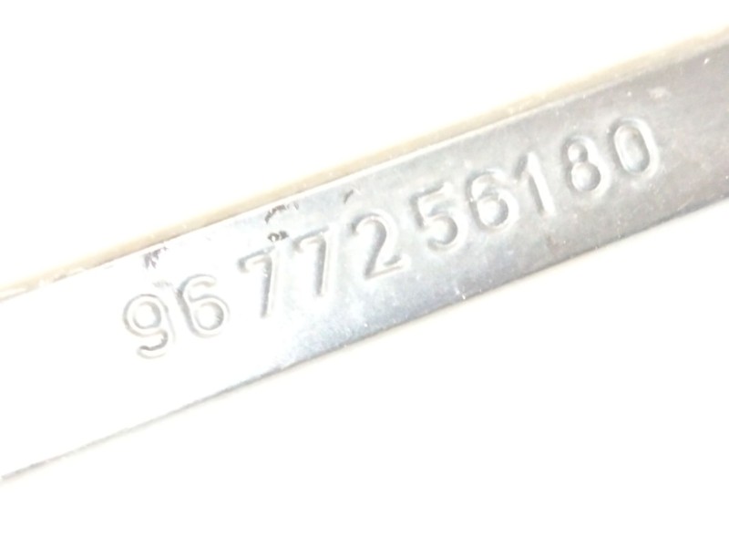 Recambio de brazo limpia delantero derecho para peugeot 308 ii (lb_, lp_, lw_, lh_, l3_) 1.6 hdi referencia OEM IAM 9677256180  