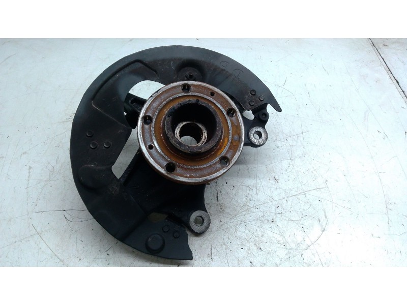 Recambio de mangueta delantera derecha para peugeot 308 ii (lb_, lp_, lw_, lh_, l3_) 1.6 hdi referencia OEM IAM   