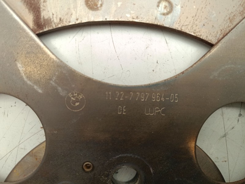 Recambio de volante motor para bmw 5 (f10) 520 d referencia OEM IAM 11227797964  