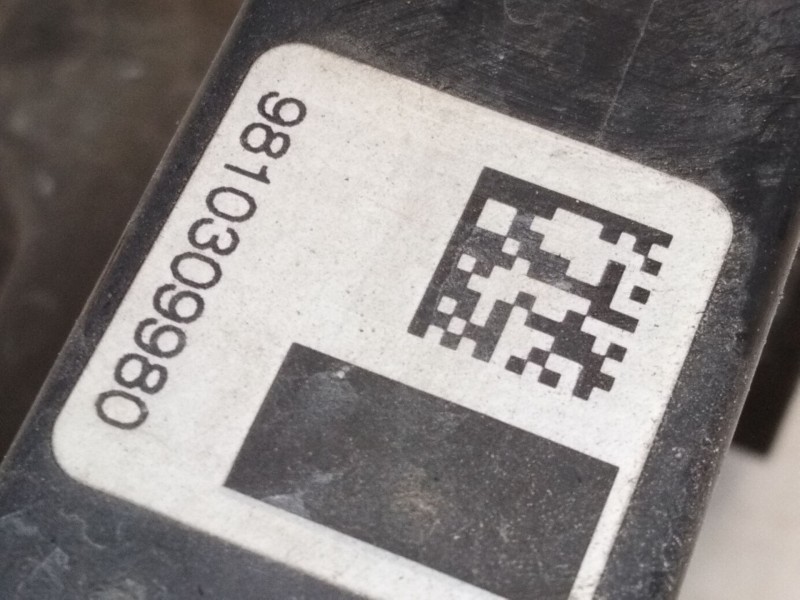 Recambio de cerradura puerta trasera izquierda para peugeot 308 ii (lb_, lp_, lw_, lh_, l3_) 1.6 hdi referencia OEM IAM 98103099