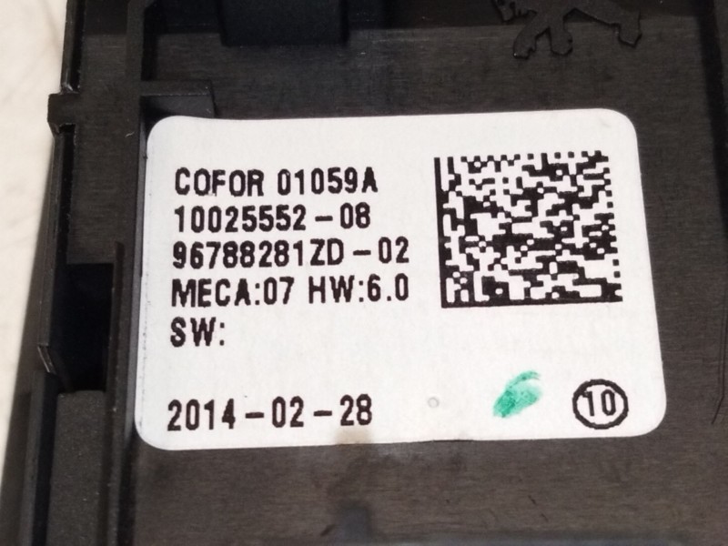 Recambio de mando elevalunas delantero izquierdo para peugeot 308 ii (lb_, lp_, lw_, lh_, l3_) 1.6 hdi referencia OEM IAM 967882