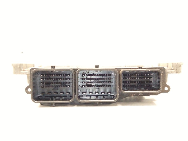 Recambio de centralita motor uce para peugeot 308 ii (lb_, lp_, lw_, lh_, l3_) 1.6 hdi referencia OEM IAM 9808016480 0281030548 