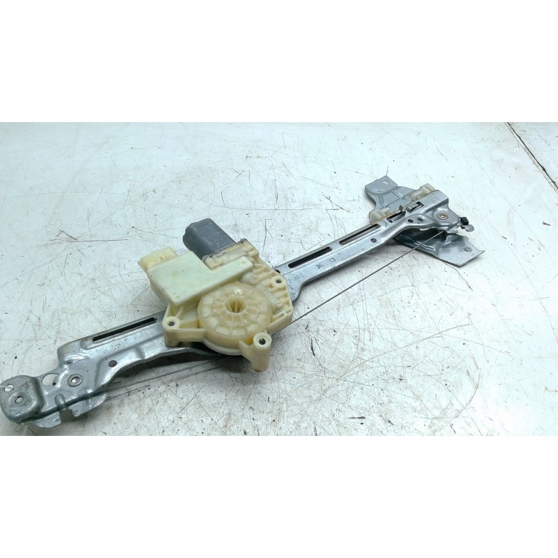 Recambio de elevalunas trasero izquierdo para peugeot 308 ii (lb_, lp_, lw_, lh_, l3_) 1.6 hdi referencia OEM IAM 9677737380  