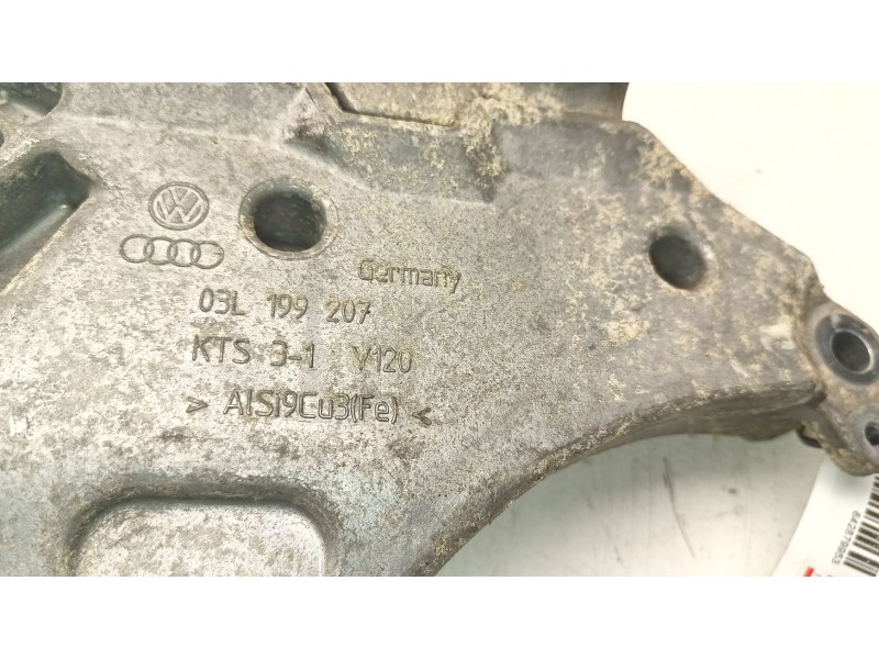 Recambio de soporte motor derecho inferior para volkswagen golf vi (5k1) 2.0 tdi referencia OEM IAM 03L199207  