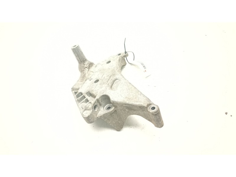 Recambio de soporte motor derecho inferior para volkswagen golf vi (5k1) 2.0 tdi referencia OEM IAM 03L199207  