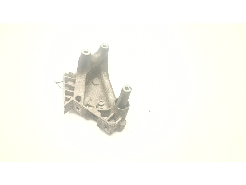 Recambio de soporte motor derecho inferior para volkswagen golf vii (5g1, bq1, be1, be2) 2.0 tdi 4motion referencia OEM IAM 04L1