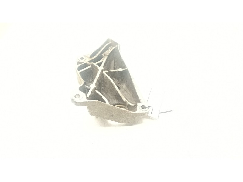 Recambio de soporte motor izquierdo superior para bmw 5 touring (f11) 520 d referencia OEM IAM 22116781241  