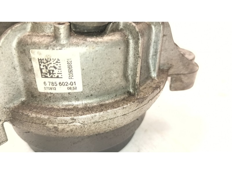 Recambio de soporte motor derecho inferior para bmw 5 touring (f11) 520 d referencia OEM IAM 6785602-02  