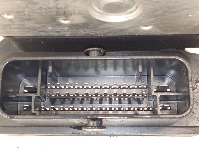 Recambio de abs para peugeot 308 ii (lb_, lp_, lw_, lh_, l3_) 1.6 hdi referencia OEM IAM 9805825380  