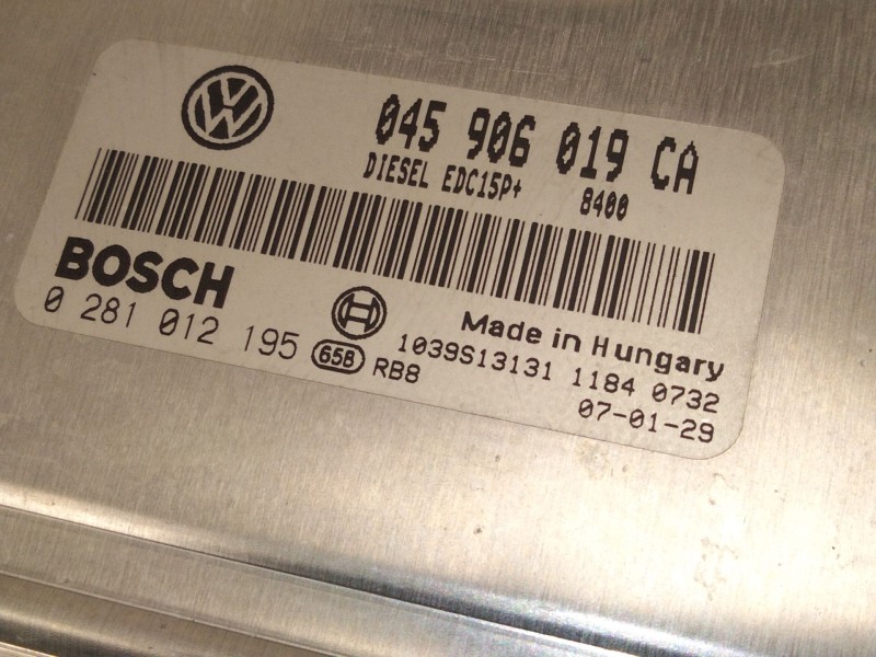 Recambio de centralita motor uce para volkswagen polo (9n3) highline referencia OEM IAM 045906019CA 0281012195 1039S13131