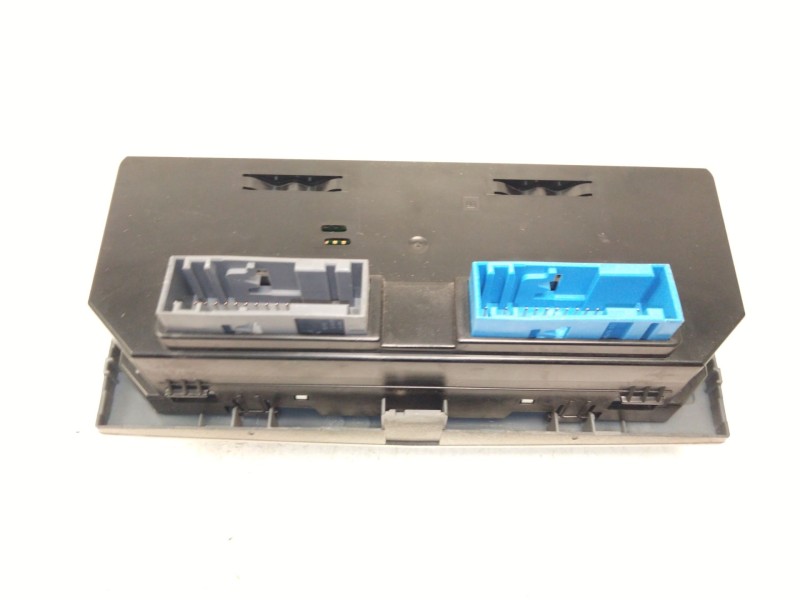 Recambio de mando calefaccion aire acondicionado para opel astra h twintop (a04) 1.6 (l67) referencia OEM IAM 13247811  
