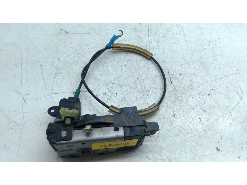Recambio de cerradura puerta delantera izquierda para opel astra h twintop (a04) 1.6 (l67) referencia OEM IAM 13210748  