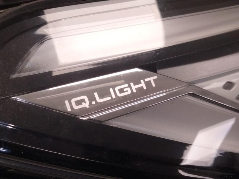 Recambio de faro xenon derecho para volkswagen id.3 (e11) referencia OEM IAM 10B941036A  