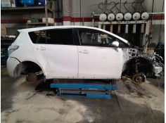 toyota verso (_r2_) del año 2013