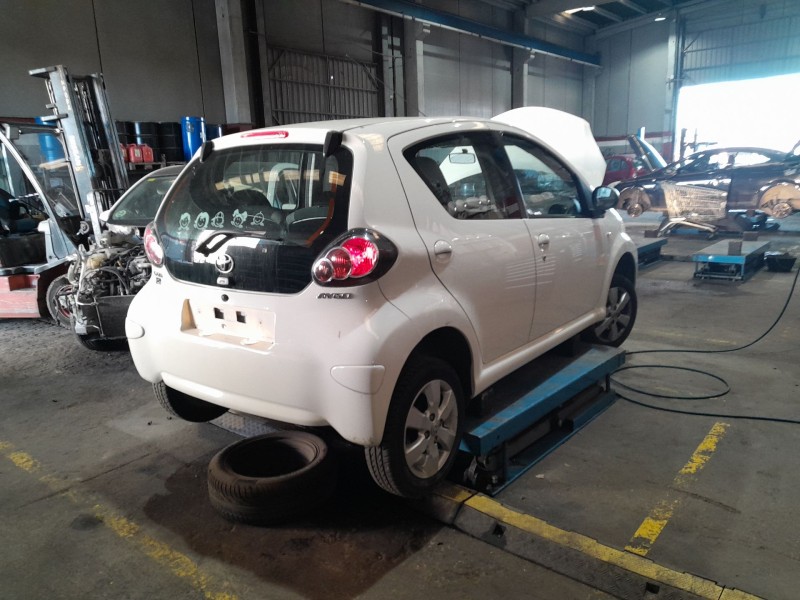 toyota aygo (_b1_) del año 2013