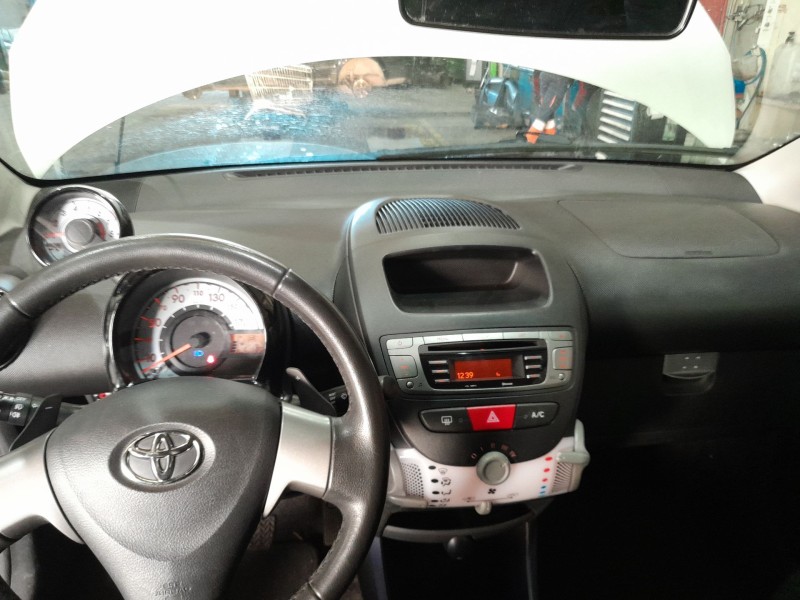 toyota aygo (_b1_) del año 2013