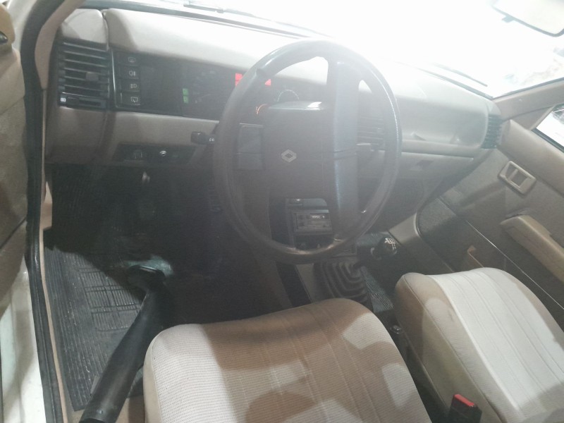 renault 11 (b/c37_) del año 1988