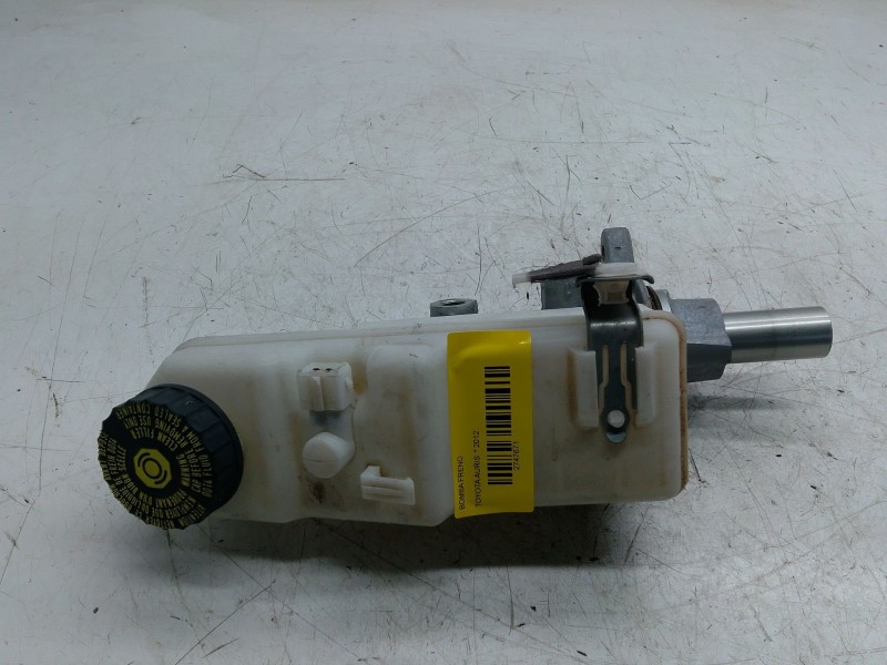 Recambio de bomba freno para toyota auris referencia OEM IAM 0204255239  