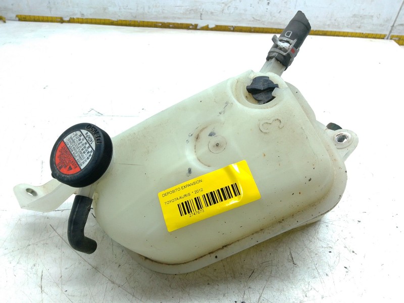 Recambio de deposito expansion para toyota auris referencia OEM IAM 164A20X010  