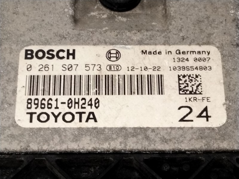 Recambio de centralita motor uce para toyota aygo (_b1_) 1.0 (kgb10_) referencia OEM IAM 8966102H240 0261S07573 1039S54803