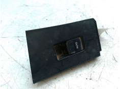 Recambio de mando elevalunas trasero derecho para toyota auris referencia OEM IAM   